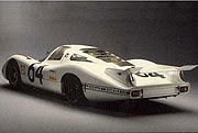 1969 24 Stunden Le Mans. Hans Herrmann wurde mt dem Porsche 908 Lontail zusammen mit G. Larousse 1. in der Klasse und 2. in der Gesamtwertung.